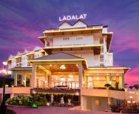 Khách sạn Ladalat