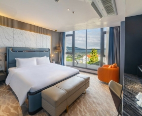 Deluxe Double | New Century Đà Lạt