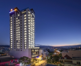 Khách sạn Miracle Luxury Nha Trang
