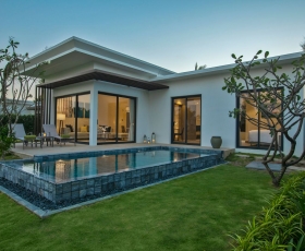 The Level 1-BR Lakefront Pool Villa | Melia Hồ Tràm