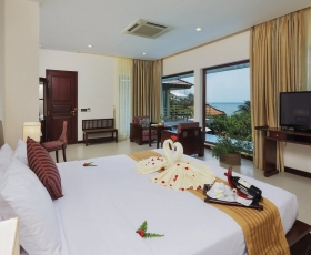 Deluxe Garden View Room