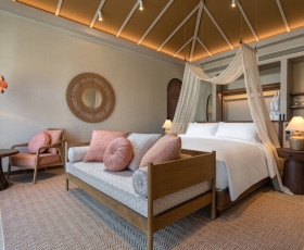 Executive Suite King Room ( Radisson Resort Phan Thiết)