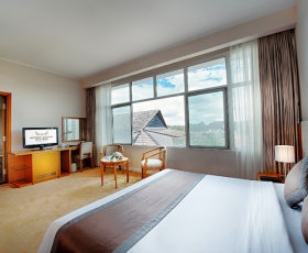 Phòng Deluxe Double | Mường Thanh Holiday Đà Lạt