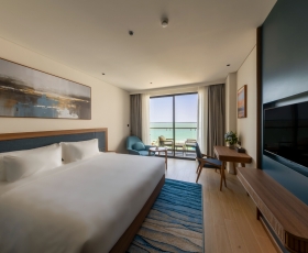 Deluxe Sea View | Vienna House Charm Long Hải