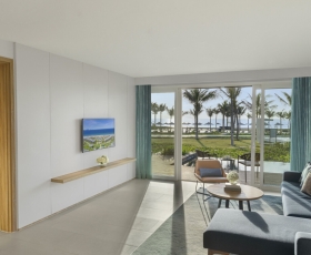 1 Bedroom Villa Private Pool Beach Front