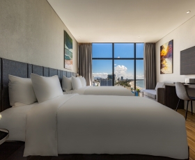 Phòng Deluxe Triple Ocean View | Premier Pearl Vũng Tàu