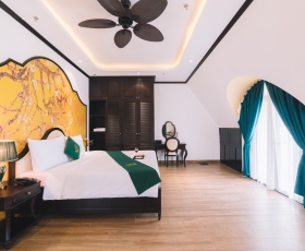 Executive Suite | Goldient Boutique