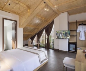 Suite Áp Mái | Lasol Đà Lạt
