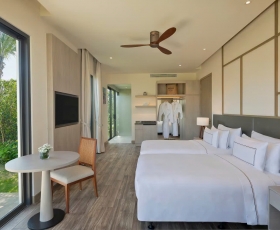 The Level 2-BR Lakefront Pool Villa | Melia Hồ Tràm