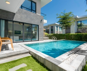 3 Bedroom Garden View Pool Villa | Radisson Mũi Né
