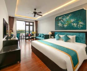 Silk Suite Double/Twin Grand River View & Balcony