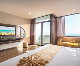 Executive Partial Sea View | V Hotel