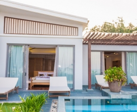 02-bedroom Beach Front Bungalow | Khu Sunshine Building