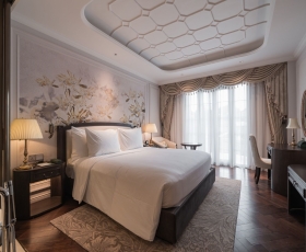 Executive Deluxe | Golden Sun