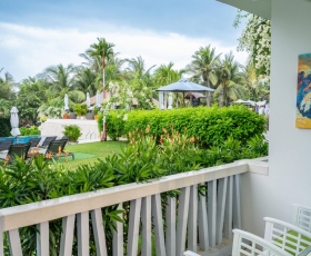 Azul Pool View | The Cliff Mũi Né