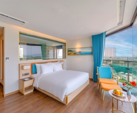 Deluxe Harbor Ocean View | Sala Quy Nhơn Beach