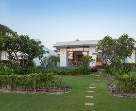 Beachfront Pool Villa | Cam Ranh Riviera
