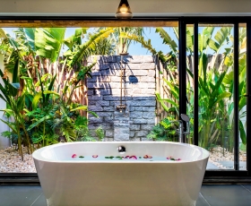 Beachfront Bungalow | Bliss Hội An