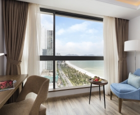 Senior Deluxe Sea View | Comodo Nha Trang