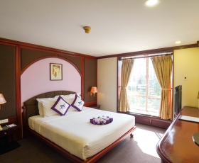 Deluxe City View | TTC Hotel Đà Lạt