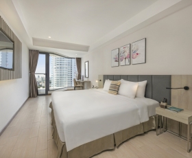 Deluxe City View with balcony | Atlantic Nha Trang