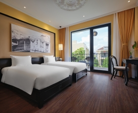 Deluxe Pool Balcony | Sen Village Hội An