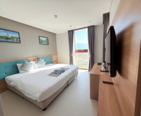 Deluxe City View | SunKiss Nha Trang