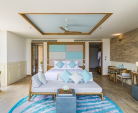 Deluxe Suite Partial Ocean Balcony | Fusion Vũng Tàu
