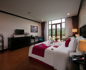 Phòng Deluxe Golf View | Swiss-Belresort Tuyền Lâm Đà Lạt