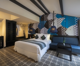 Deluxe Sea or Forest View