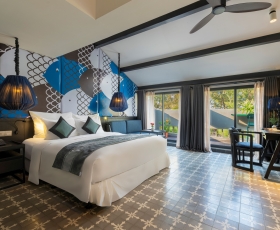 Deluxe Sea or Forest View