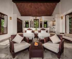 Palm View Villa room