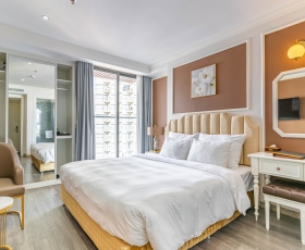 Deluxe City View | La Vague Nha Trang