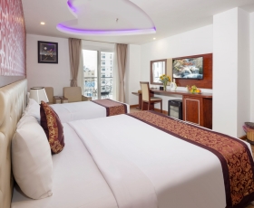 Executive Balcony Sea View | Paris Hotel