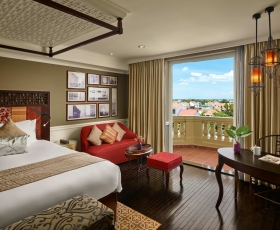 Grand Deluxe River View
