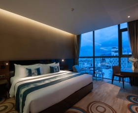 Grand Suite Sea View Balcony | Queen Ann Nha Trang