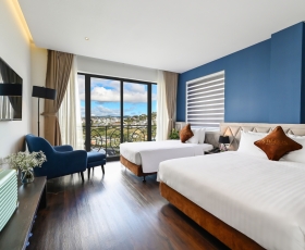 Premier Triple With Balcony | Stillus Boutique