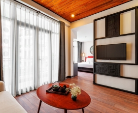 Suite with Pool View or City view | Hadana Hội An