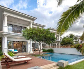 3-Bedroom Villa Lake View With Private Pool 