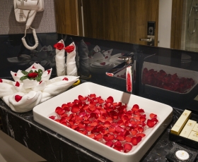 Deluxe City View (DBL/TWIN) | Senia Hotel