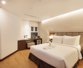 Standard | Regalia Gold