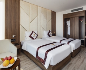 Deluxe Partial Sea View | Senia Hotel