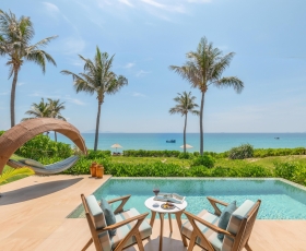 Beach Front Pool Villa | Fusion Cam Ranh