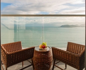 Premier Deluxe Ocean View | Grand Gosia