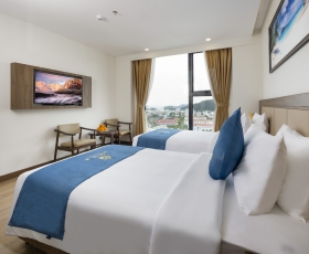 Deluxe City View | Miracle Luxury