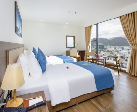 Superior City View | Miracle Luxury