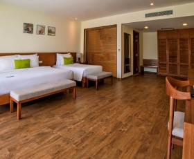 Senior Deluxe Triple | Cam Ranh Riviera