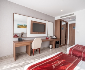 Deluxe City View Triple | Le More