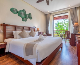 2BR Villa Private Garden