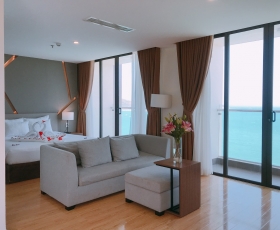 Suite Ocean View Room | King Town Grand Hotel